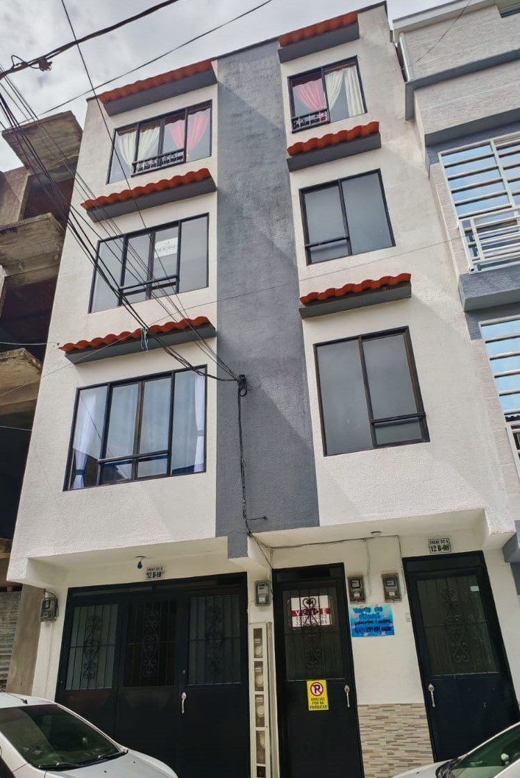 APTO EN MANANTIAL PISO 1